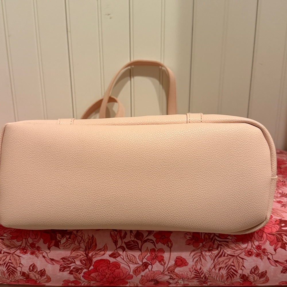 NWOT darling, blush, pink perforated tote bag - Picture 4 of 4
